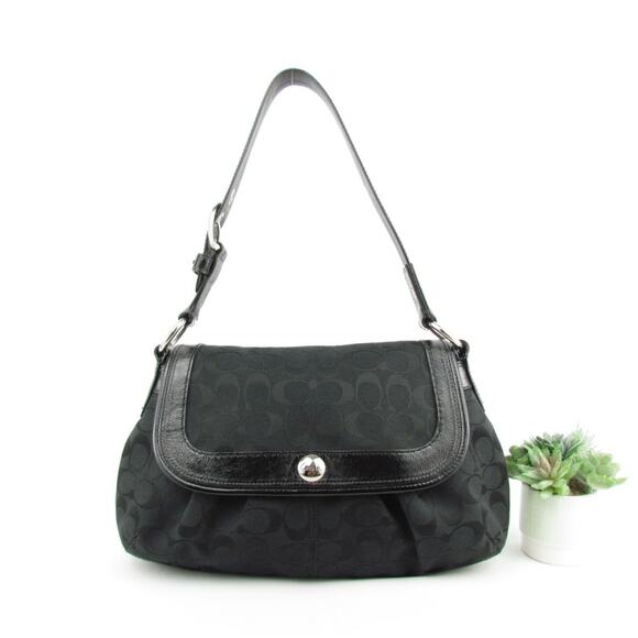 Authentic Coach Vintage Black Signature Flap Bag - Picture 1 of 10